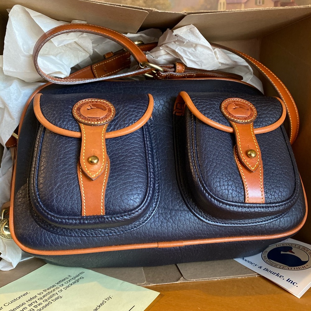 Dooney & Bourke RARE Double Pocket Explorer NWT NAVY💙 1992! VINTAGE Flawless!🤠
